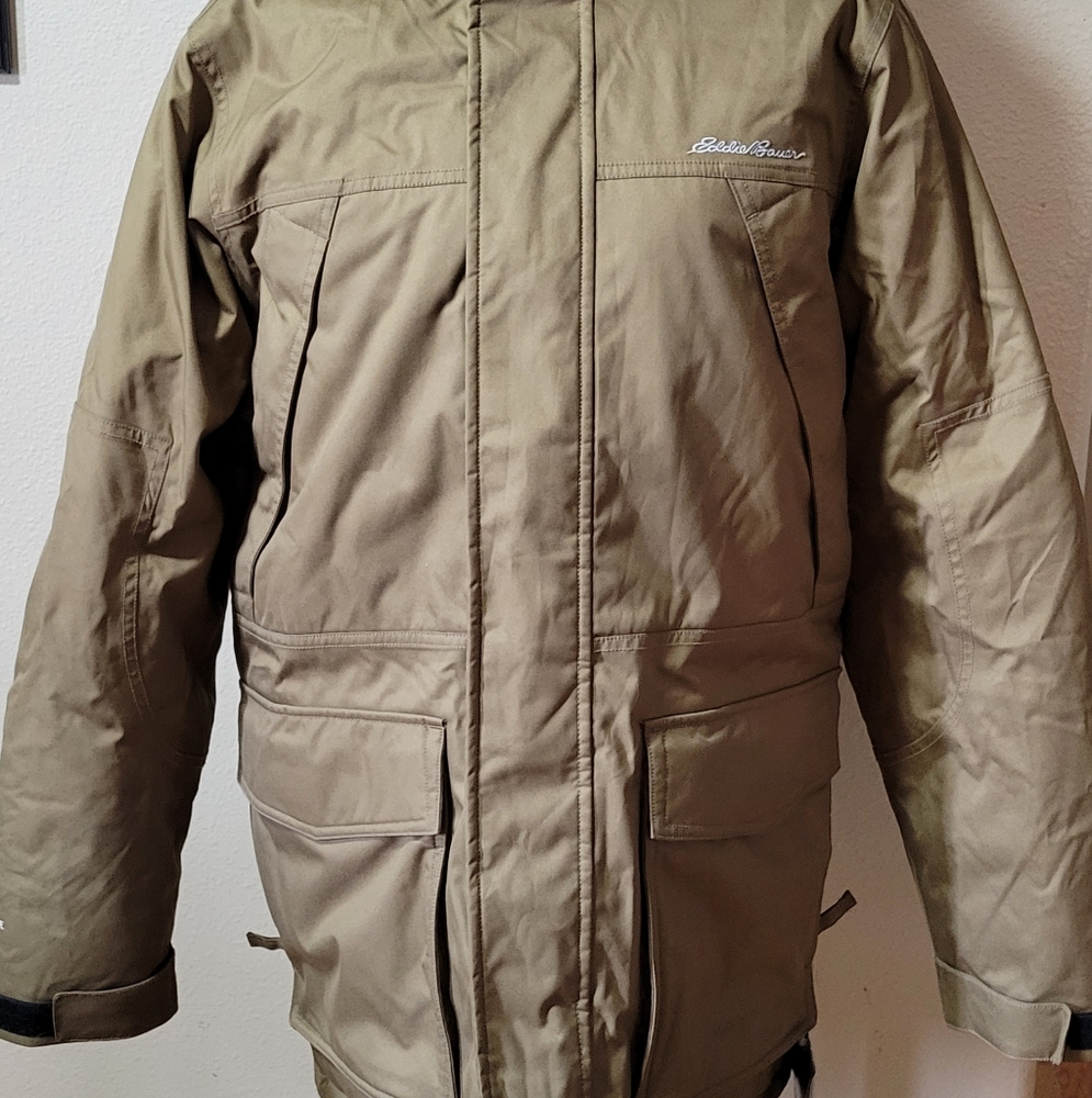 Down Jacket - Picture 2 of 8